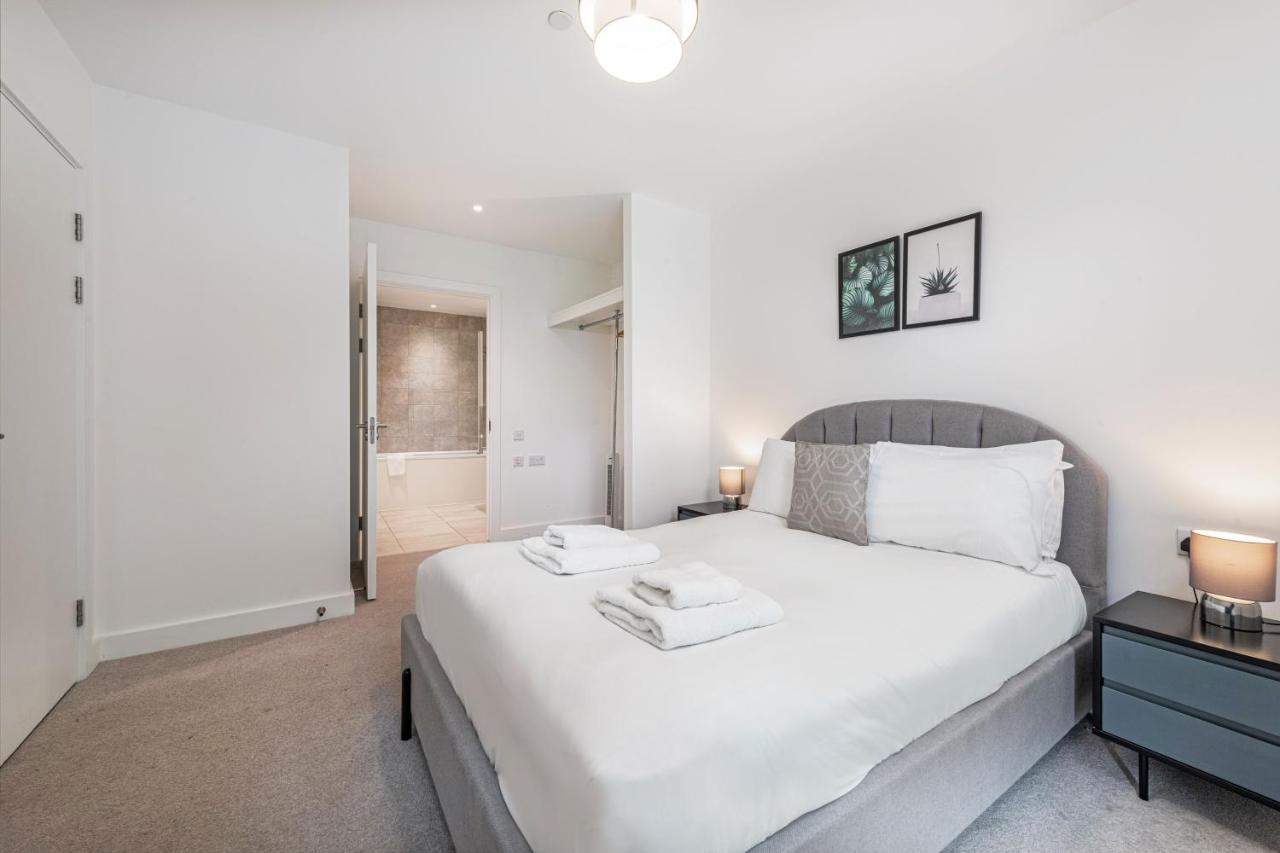 Stayo Apartments Barking Wharf London Eksteriør billede